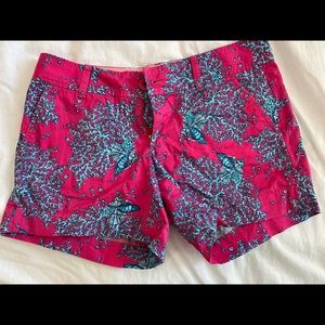 Coral Design Lilly Pulitzer 5” Callahan Shorts